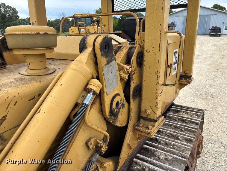 image for item FC1668 1974 Caterpillar 941B track loader