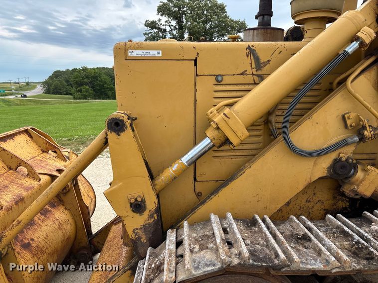 image for item FC1668 1974 Caterpillar 941B track loader