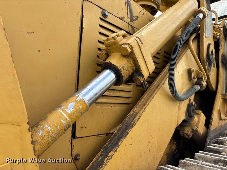 image for item FC1668 1974 Caterpillar 941B track loader