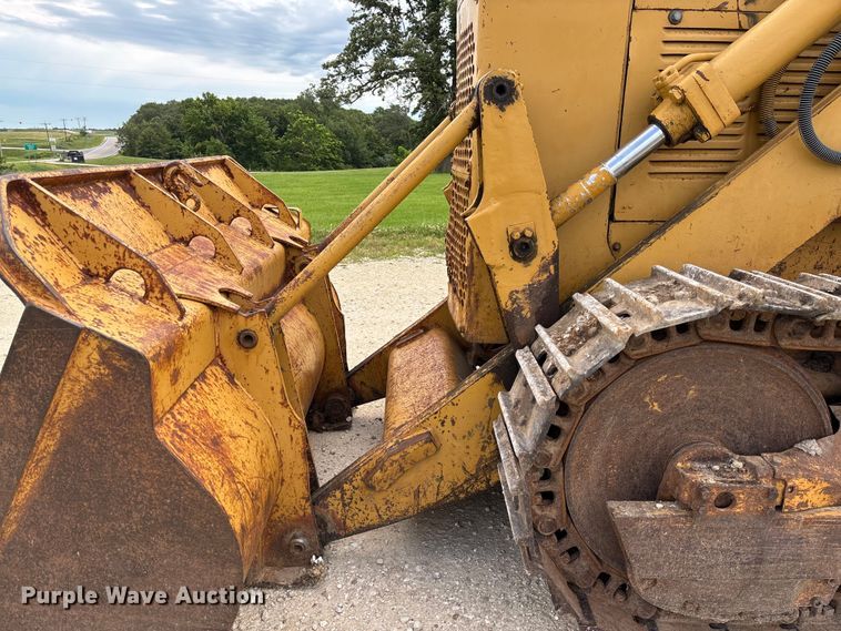 image for item FC1668 1974 Caterpillar 941B track loader