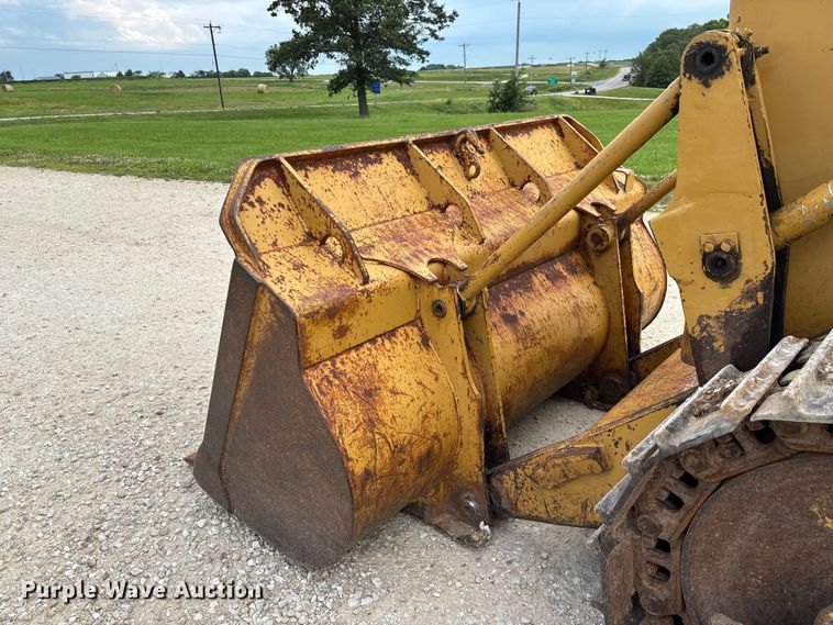 image for item FC1668 1974 Caterpillar 941B track loader