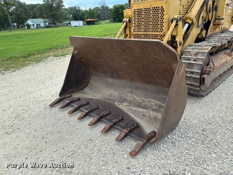 image for item FC1668 1974 Caterpillar 941B track loader