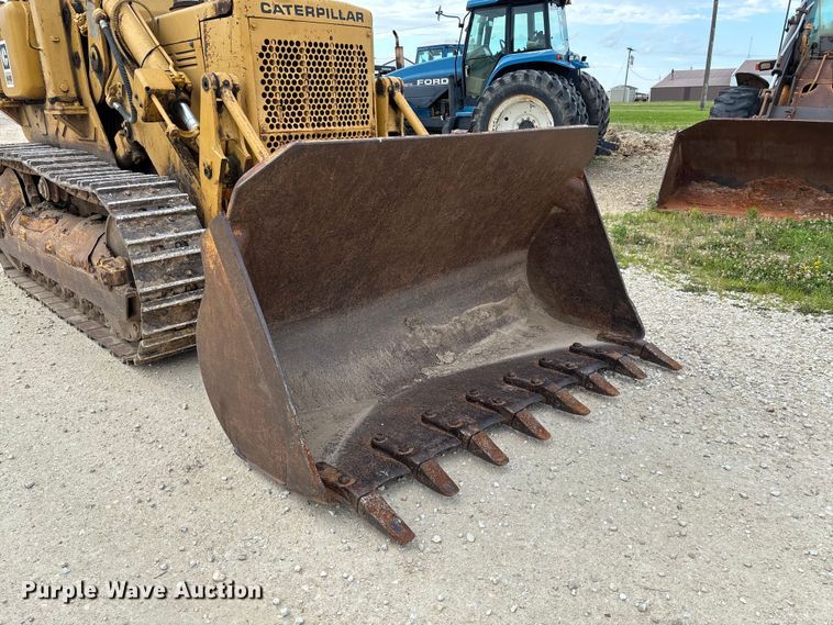 image for item FC1668 1974 Caterpillar 941B track loader