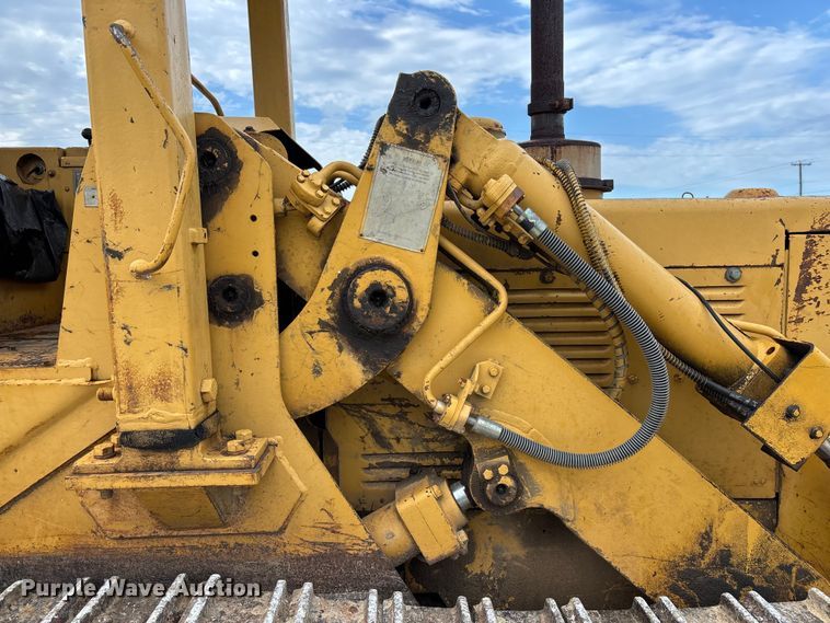 image for item FC1668 1974 Caterpillar 941B track loader