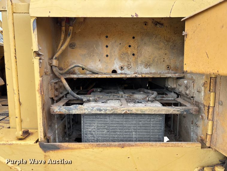 image for item FC1668 1974 Caterpillar 941B track loader