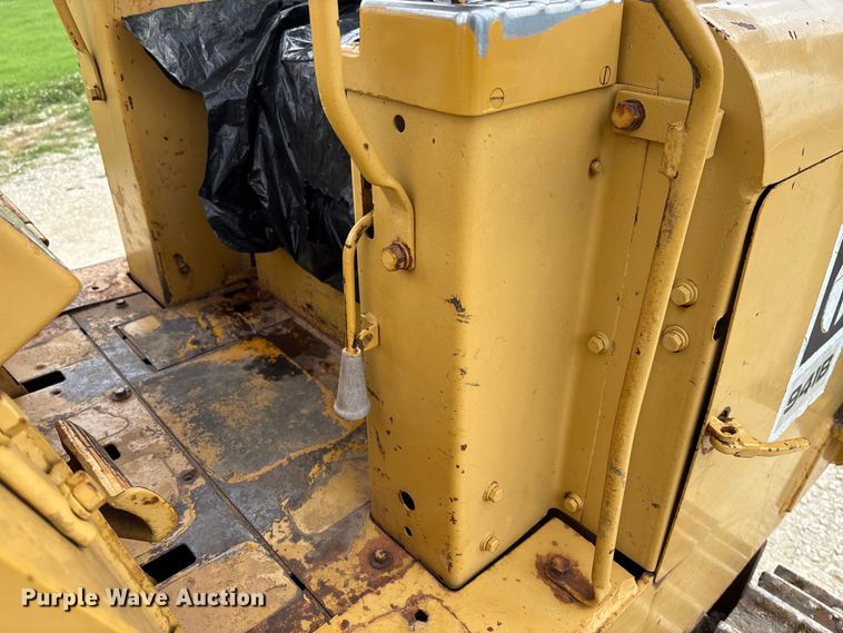 image for item FC1668 1974 Caterpillar 941B track loader