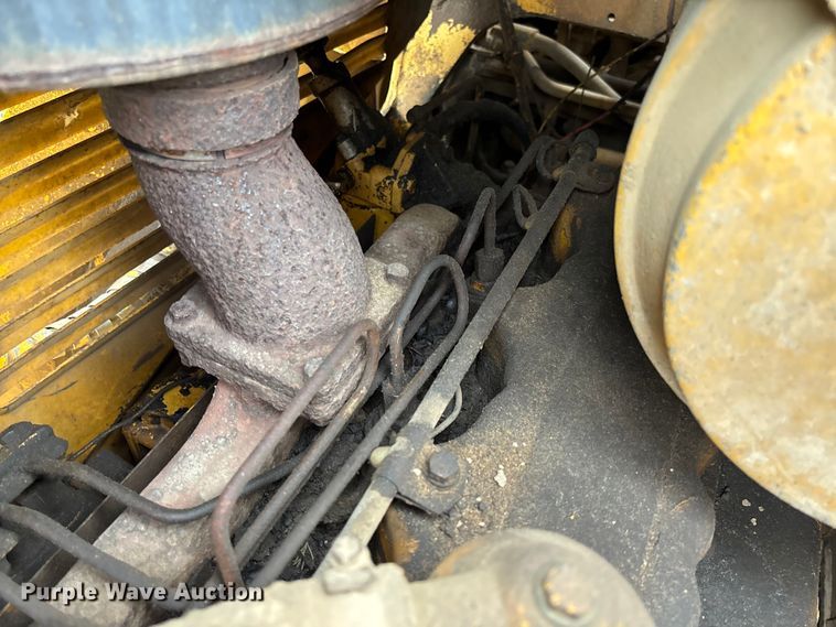 image for item FC1668 1974 Caterpillar 941B track loader