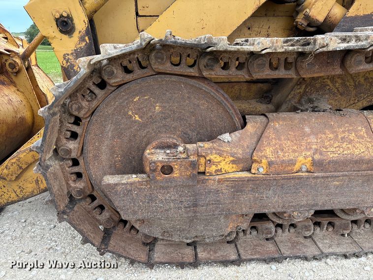 image for item FC1668 1974 Caterpillar 941B track loader