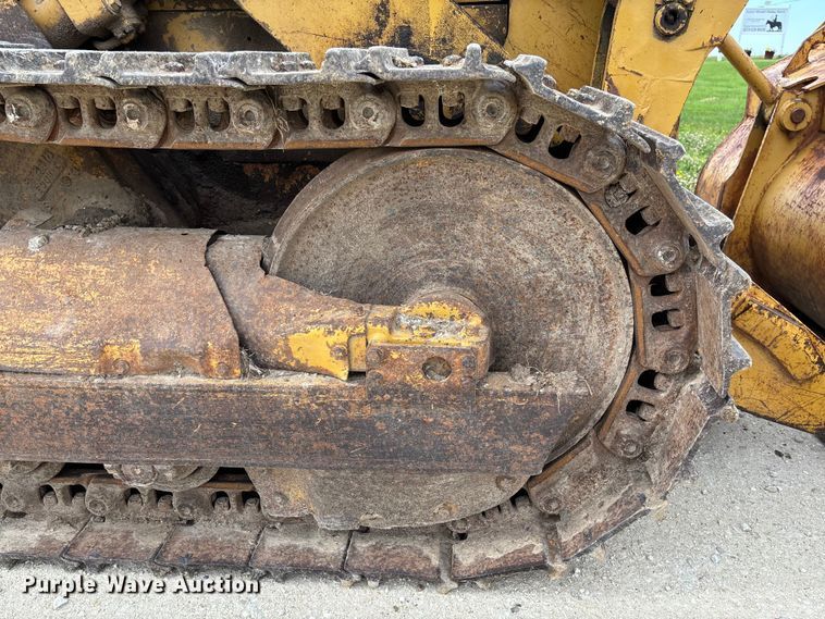 image for item FC1668 1974 Caterpillar 941B track loader