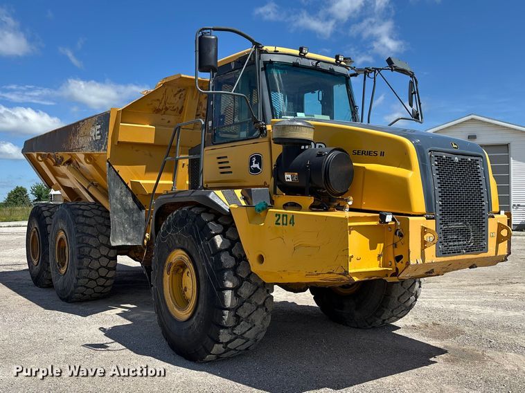 image for item FC1683 2011 John Deere 400D articulated haul truck