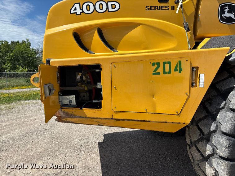image for item FC1683 2011 John Deere 400D articulated haul truck
