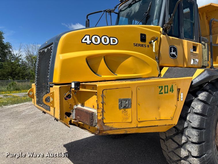 image for item FC1683 2011 John Deere 400D articulated haul truck