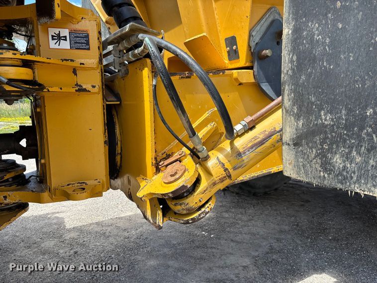 image for item FC1683 2011 John Deere 400D articulated haul truck