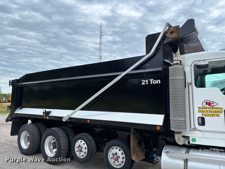 image for item FC1684 2007 Kenworth W900 dump truck