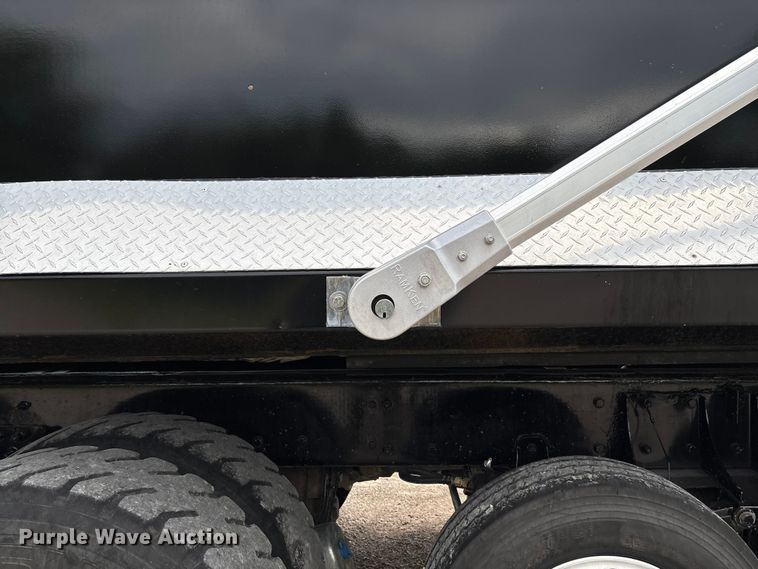 image for item FC1684 2007 Kenworth W900 dump truck