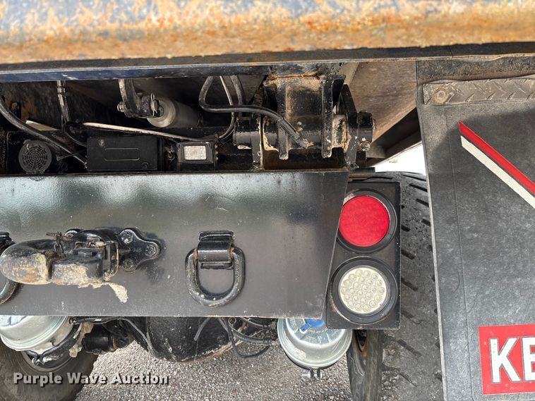 image for item FC1684 2007 Kenworth W900 dump truck
