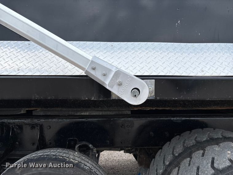 image for item FC1684 2007 Kenworth W900 dump truck
