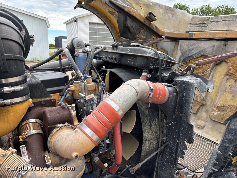image for item FC1684 2007 Kenworth W900 dump truck