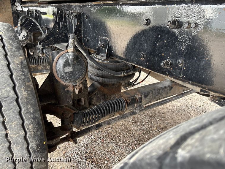 image for item FC1684 2007 Kenworth W900 dump truck