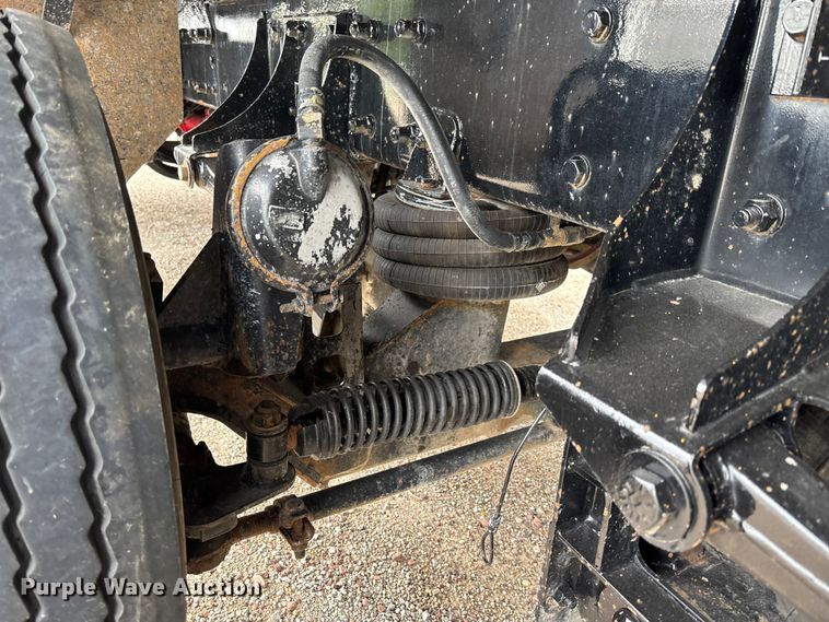 image for item FC1684 2007 Kenworth W900 dump truck