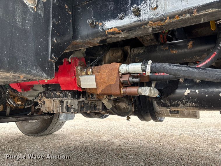 image for item FC1684 2007 Kenworth W900 dump truck