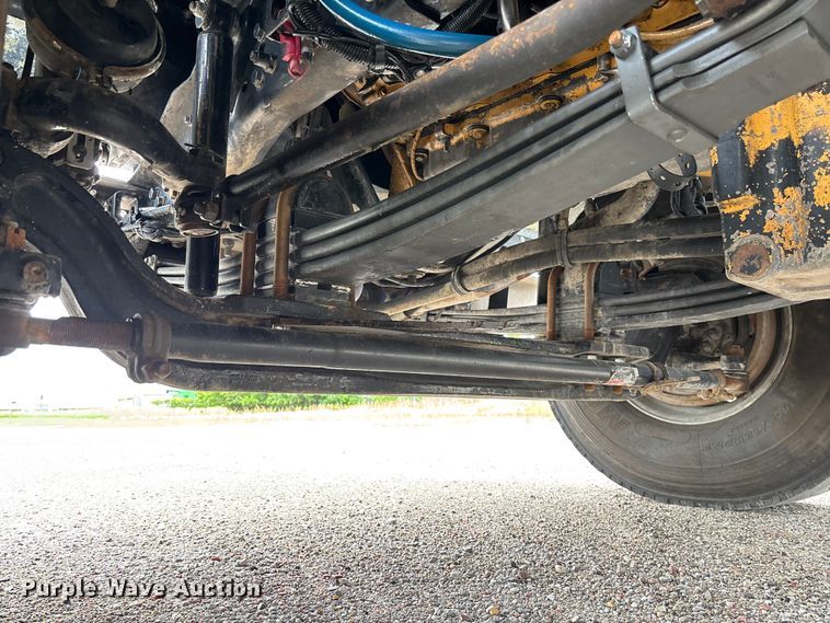 image for item FC1684 2007 Kenworth W900 dump truck