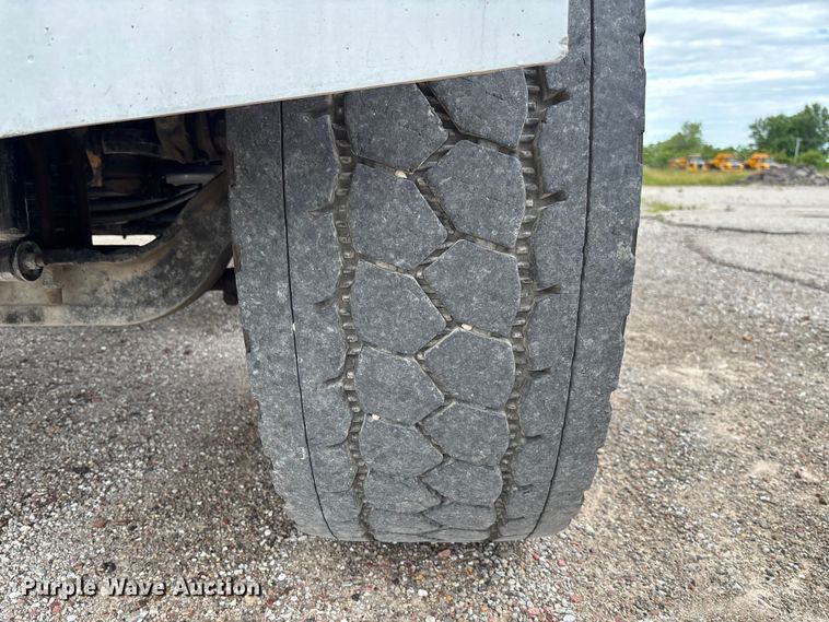 image for item FC1684 2007 Kenworth W900 dump truck
