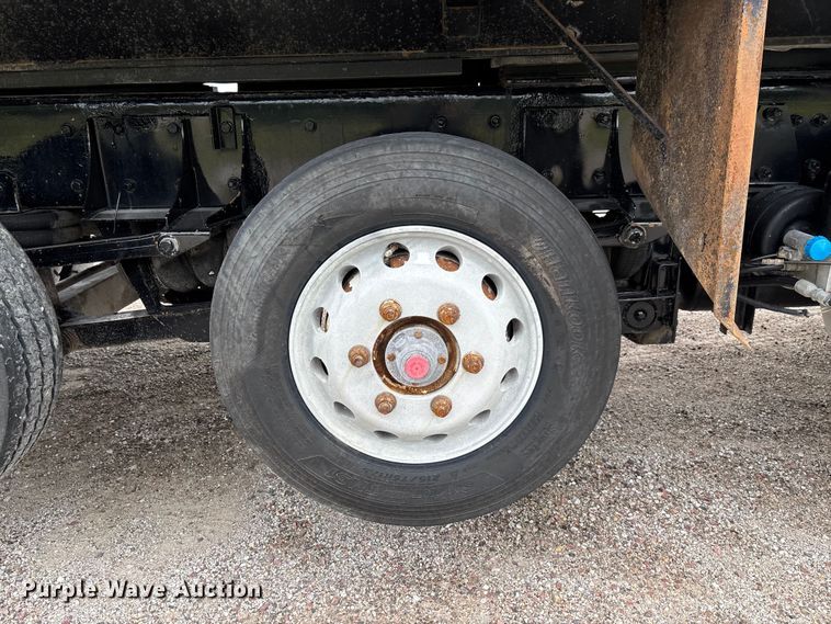 image for item FC1684 2007 Kenworth W900 dump truck
