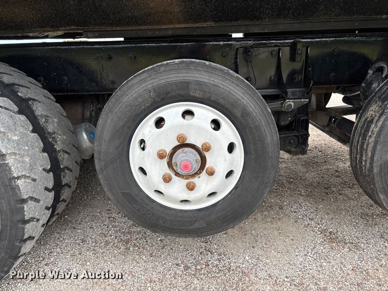 image for item FC1684 2007 Kenworth W900 dump truck