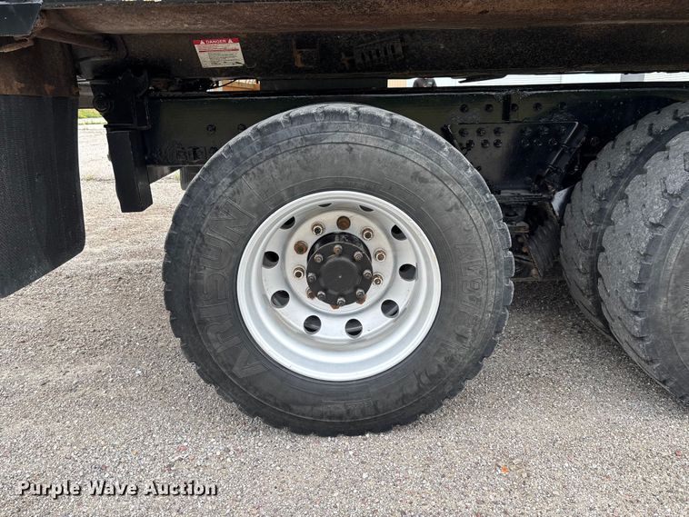image for item FC1684 2007 Kenworth W900 dump truck