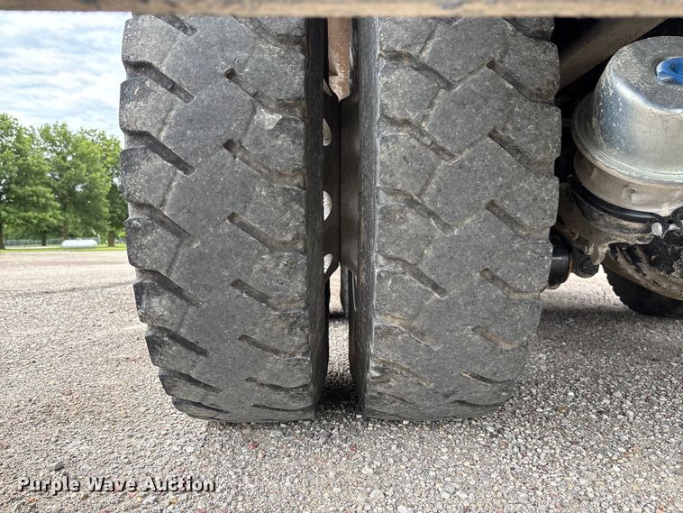 image for item FC1684 2007 Kenworth W900 dump truck