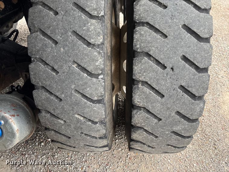 image for item FC1684 2007 Kenworth W900 dump truck