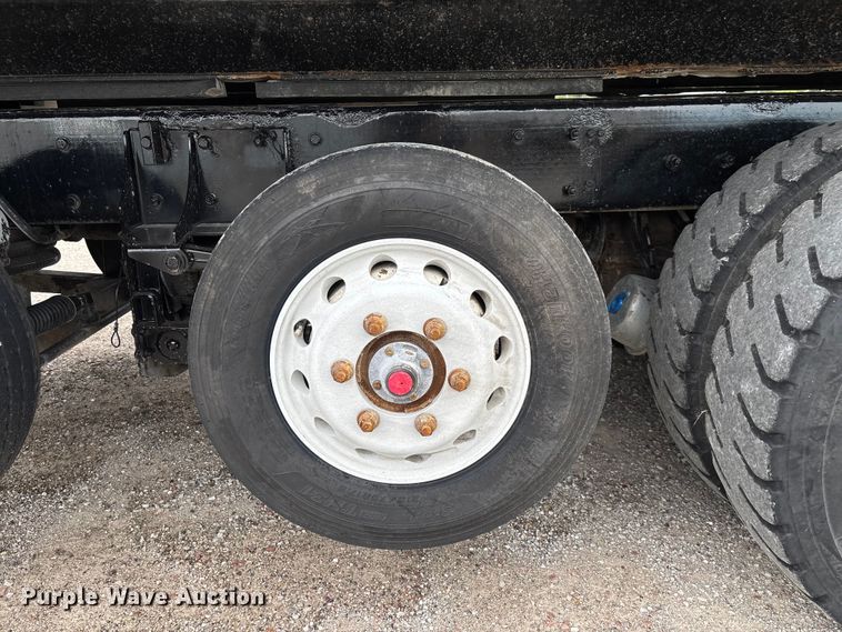 image for item FC1684 2007 Kenworth W900 dump truck