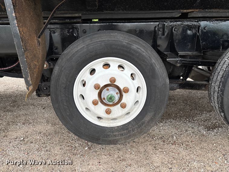 image for item FC1684 2007 Kenworth W900 dump truck