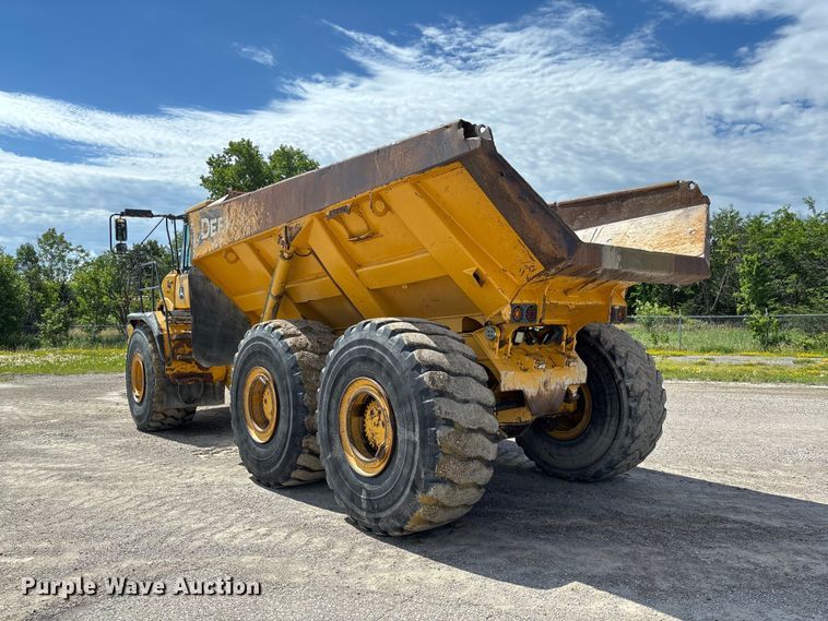 image for item FC1685 2011 John Deere 400D articulated haul truck