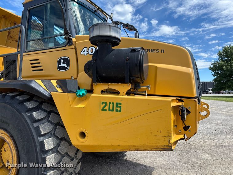 image for item FC1685 2011 John Deere 400D articulated haul truck