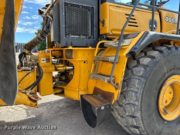 image for item FC1685 2011 John Deere 400D articulated haul truck