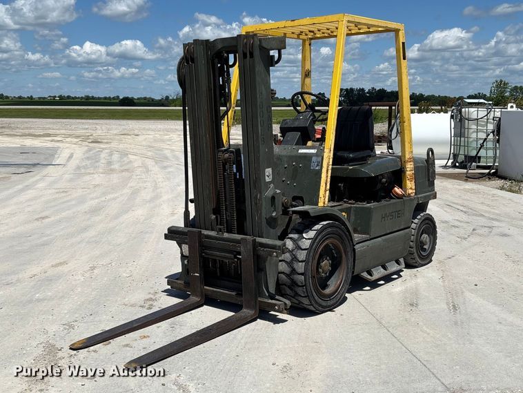 image for item FC1688 Hyster H40XM forklift