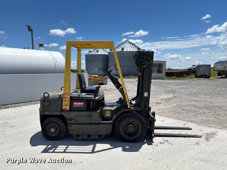 image for item FC1688 Hyster H40XM forklift