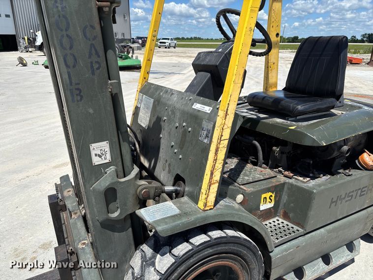 image for item FC1688 Hyster H40XM forklift