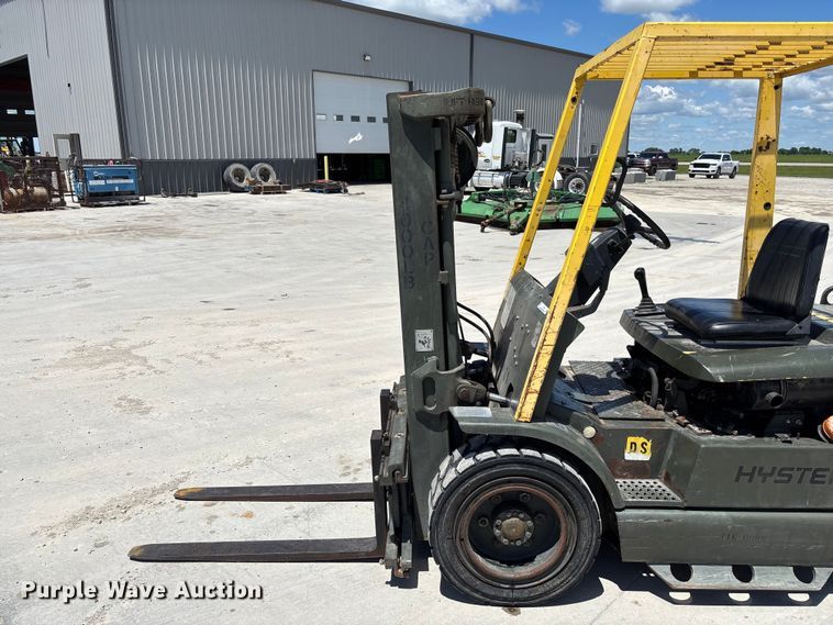 image for item FC1688 Hyster H40XM forklift