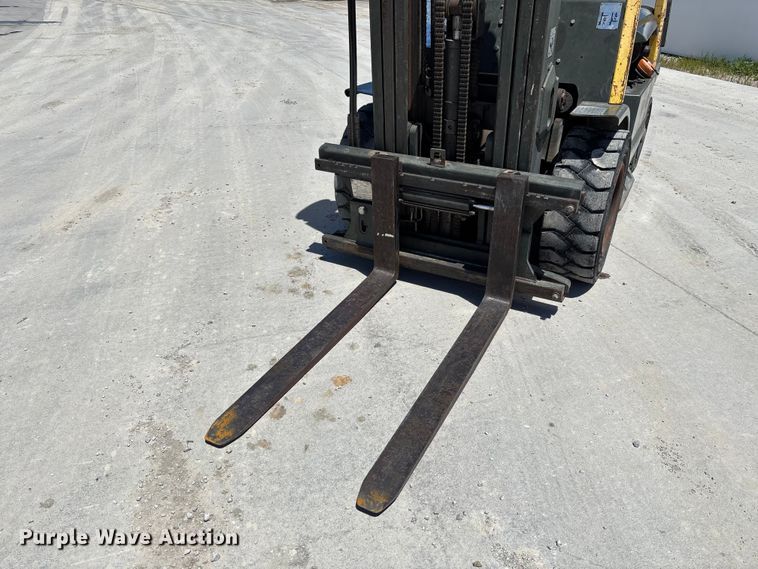 image for item FC1688 Hyster H40XM forklift