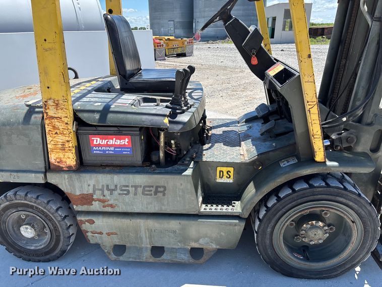 image for item FC1688 Hyster H40XM forklift