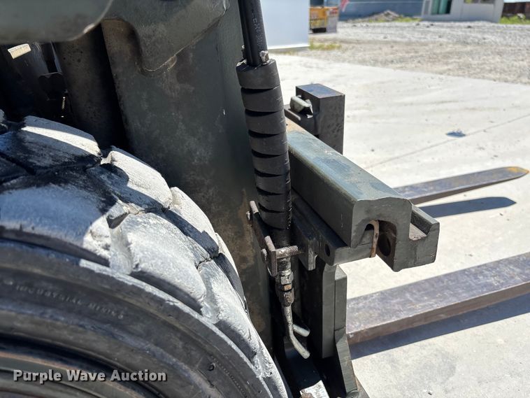 image for item FC1688 Hyster H40XM forklift