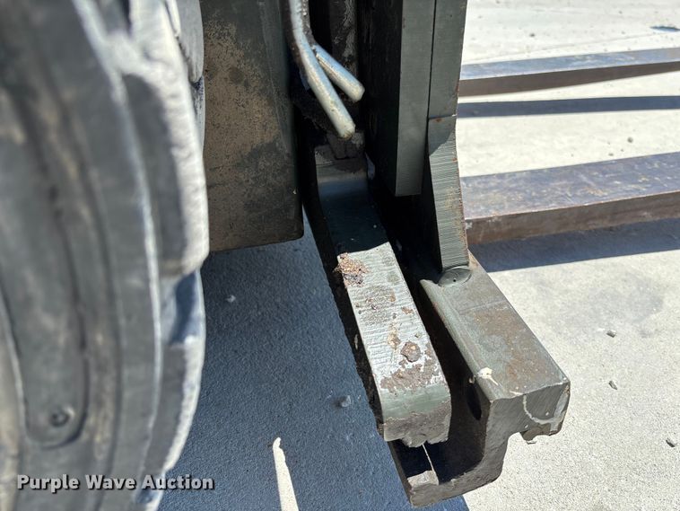 image for item FC1688 Hyster H40XM forklift