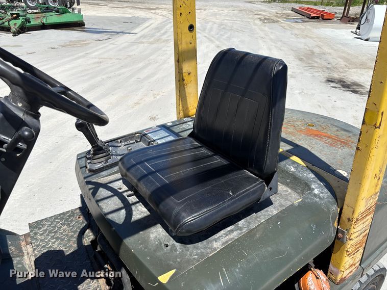 image for item FC1688 Hyster H40XM forklift