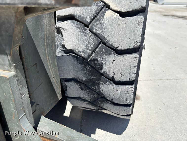 image for item FC1688 Hyster H40XM forklift