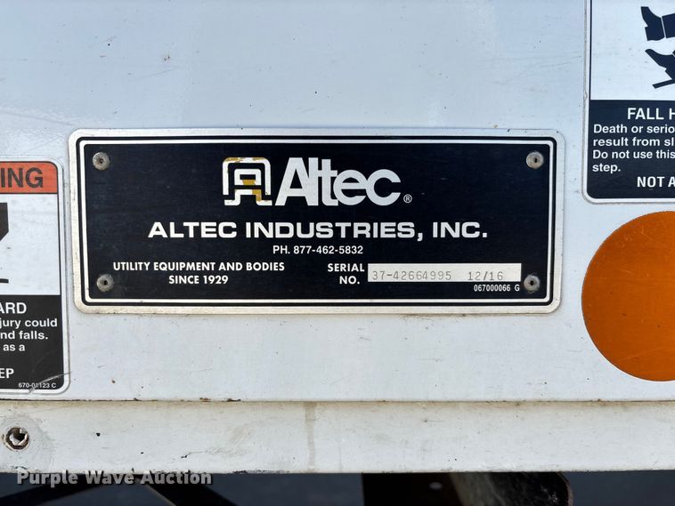 image for item FC1690 2017 Freightliner Business Class M2 bucket truck