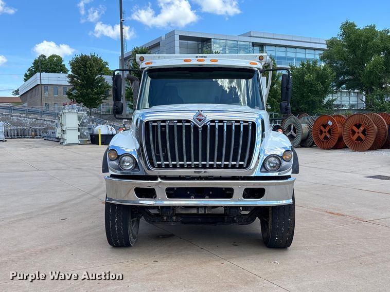 image for item FC1691 2010 International 7500 dump truck