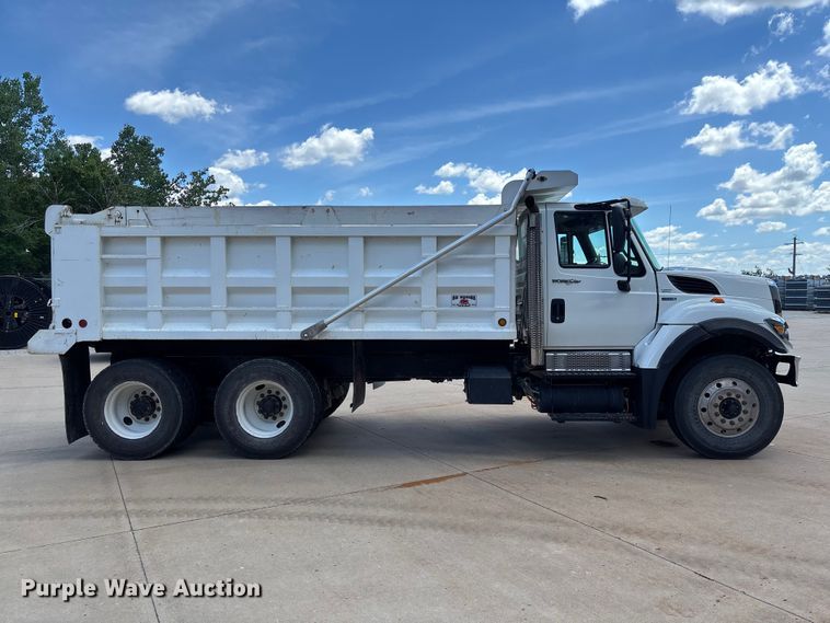 image for item FC1691 2010 International 7500 dump truck